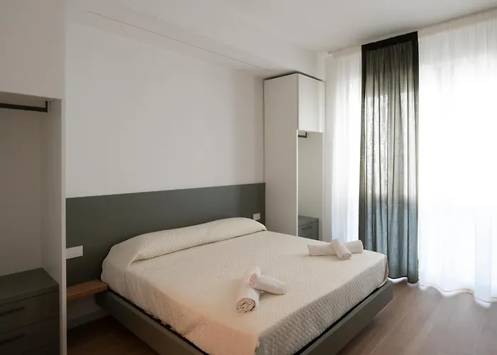 Apartment Sea Windows 2