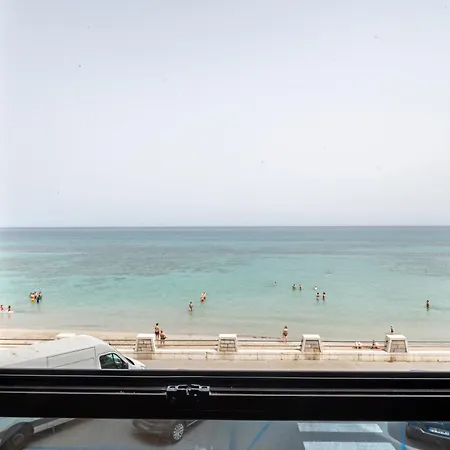 Sea Windows 2 *